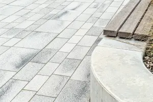 Eltzsche Verwaltung Koeln Umbriano Pflaster Granitgrau 2597 020
