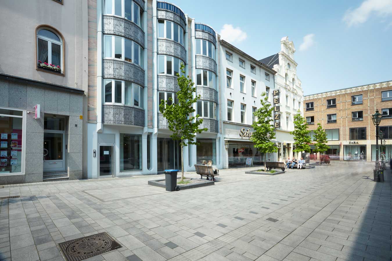 Umbriano Altstadt Duesseldorf Granitgrau weiss 2165 0015