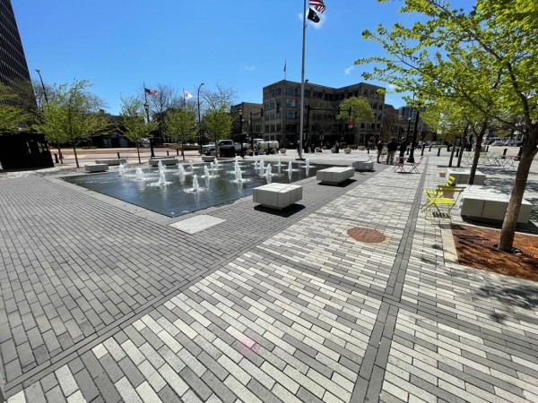 Evanston (USA), Illinois, Fountain Square Plaza