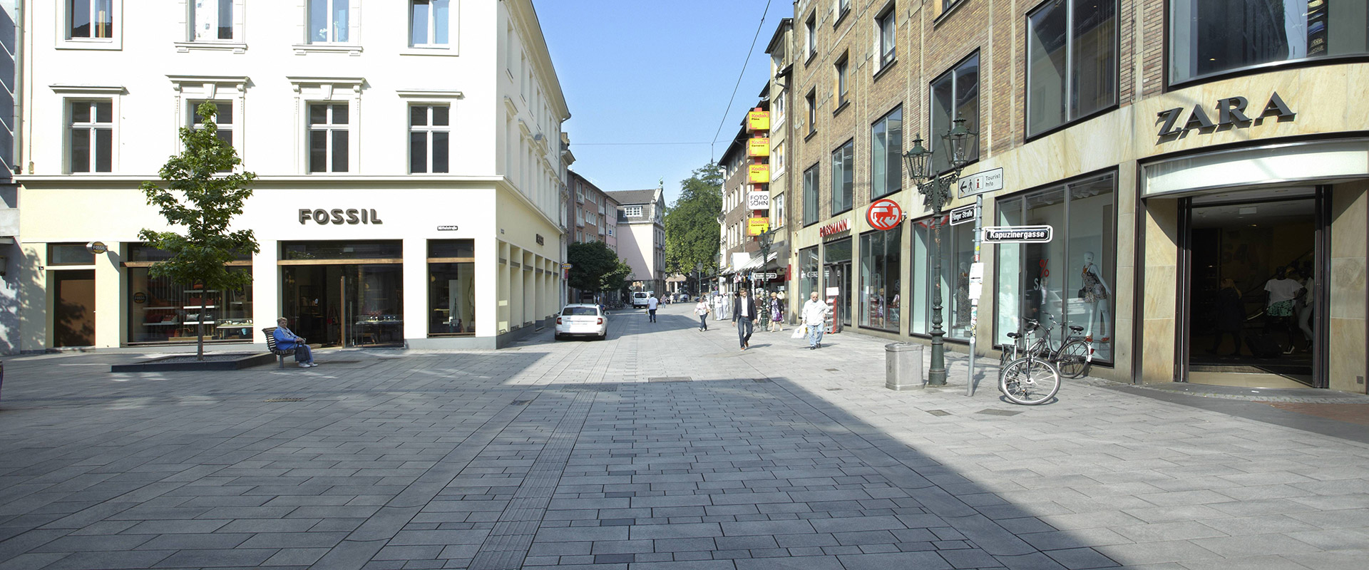 Altstadt Duesseldorf 9974