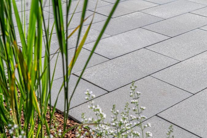 Umbriano Platingrau gemasert