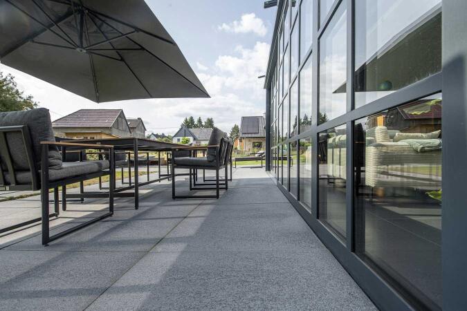 Umbriano Grauanthrazit gemasert