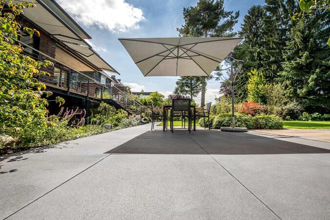 Umbriano Grauanthrazit gemasert