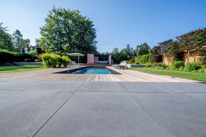 Umbriano Grauanthrazit gemasert