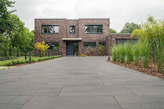 Umbriano Grauanthrazit gemasert