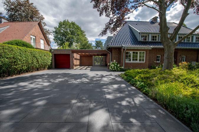 Umbriano Grauanthrazit gemasert